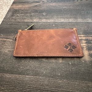 100% Genuine Leather zippered wallet brown